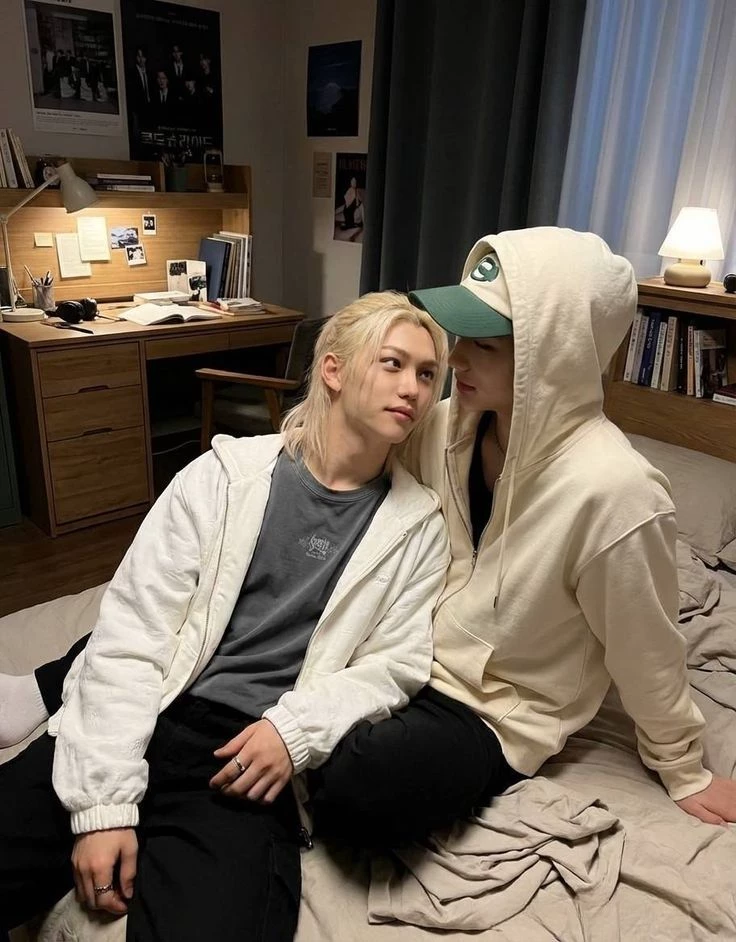 Hyunlix 💫 thumbnail