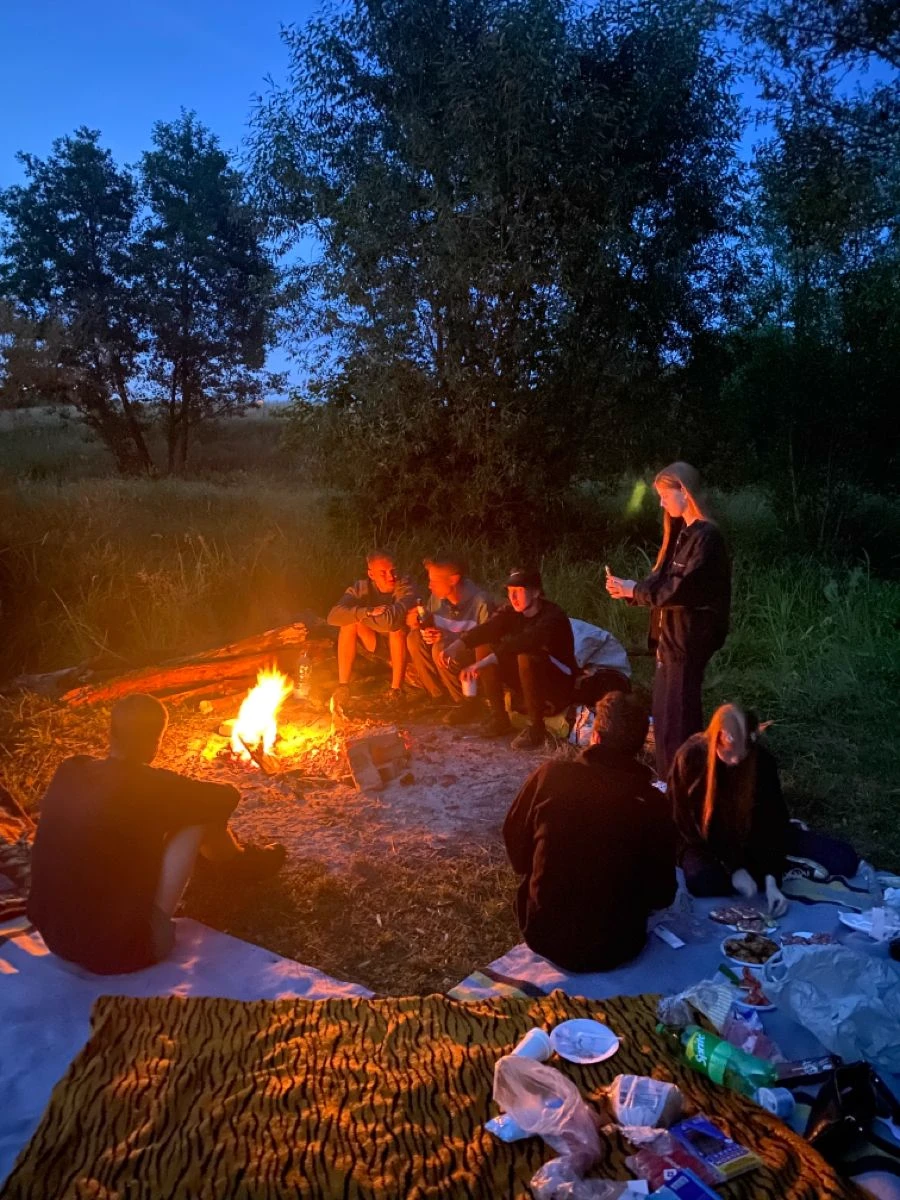 group of friends thumbnail