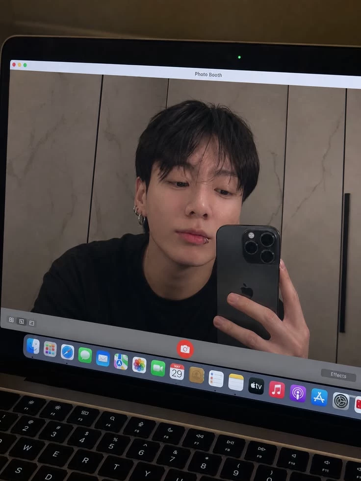 Jungkook thumbnail