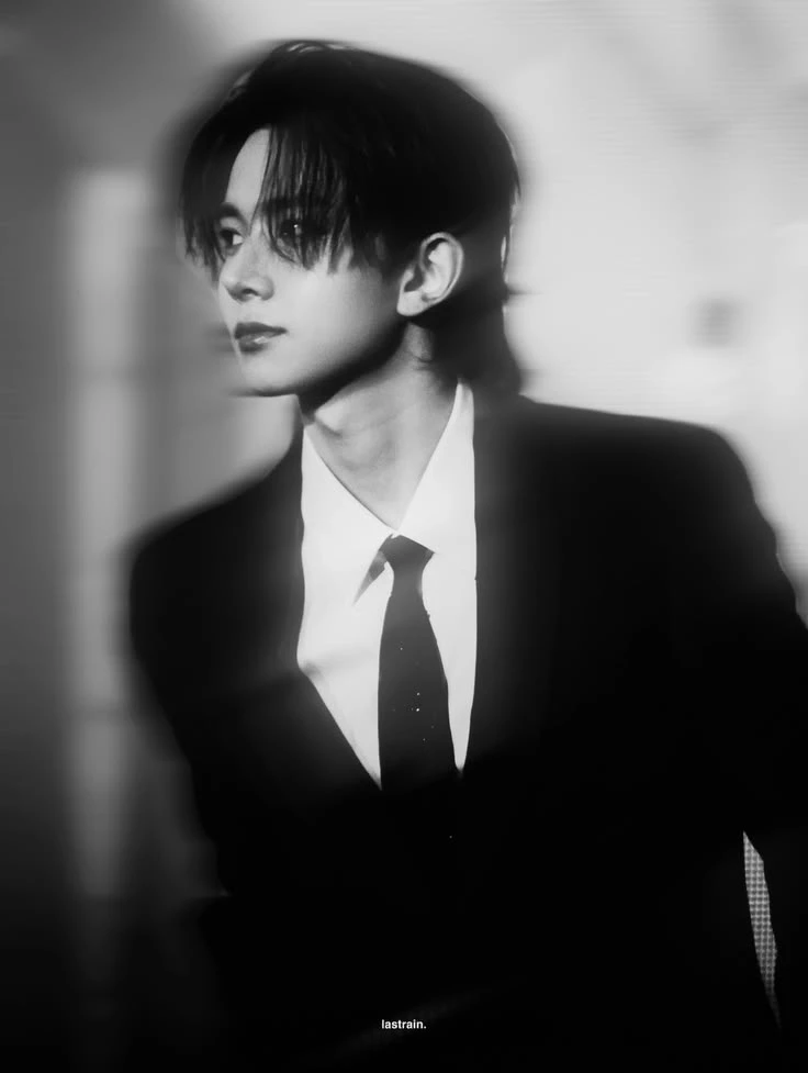 HEESEUNG LEE thumbnail