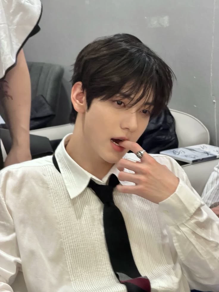 CHOI SOOBIN thumbnail