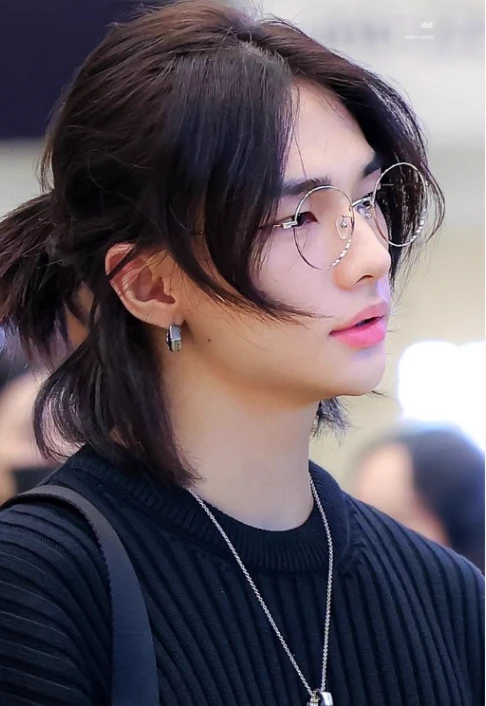 Is your teacher Hyunjin madly obsessed with you? thumbnail