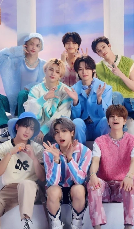 Stray Kids thumbnail
