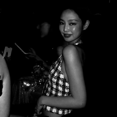 Jennie thumbnail