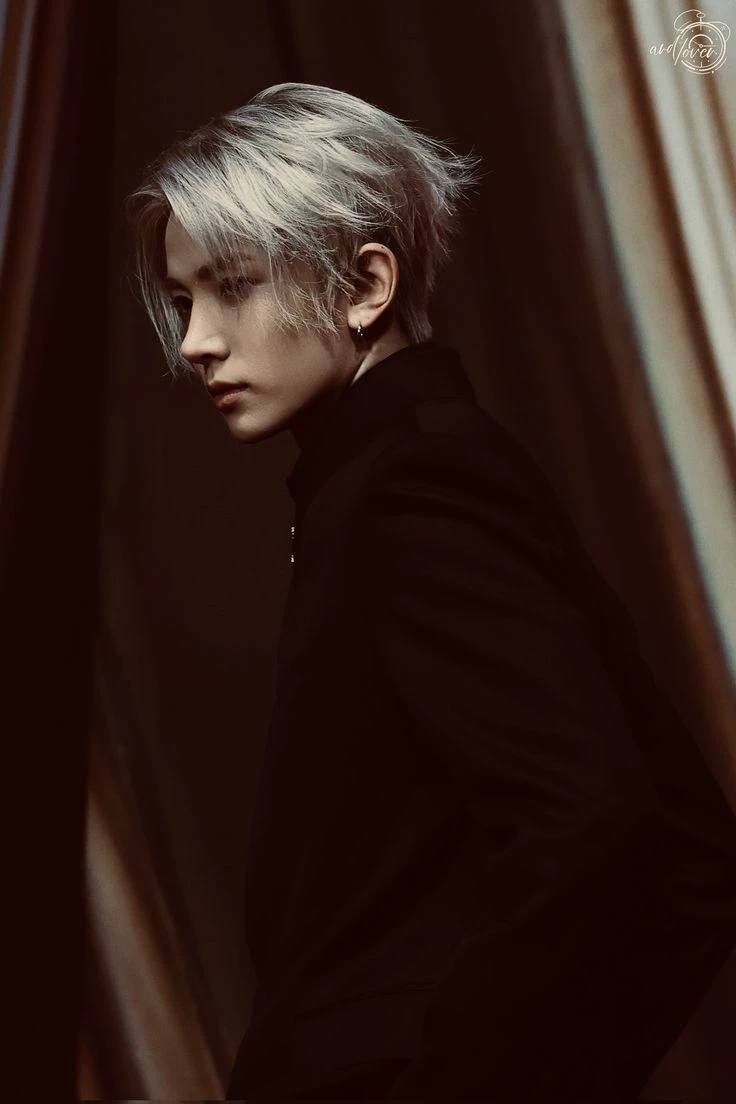 Lee Heeseung  thumbnail