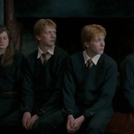 Fred and George Weasley thumbnail
