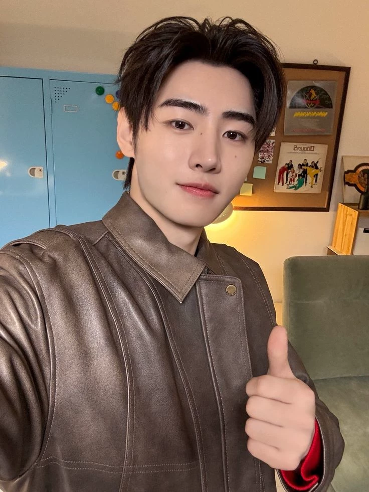 Sunghoon thumbnail