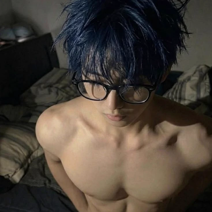 Alex your friend shy and faithful like a puppy thumbnail