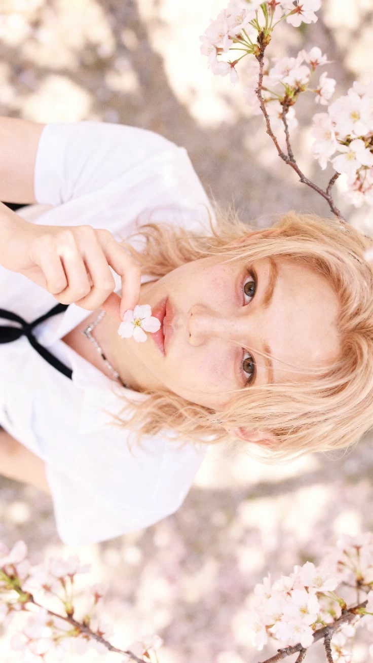  Lee Felix  ( hyunlix) thumbnail