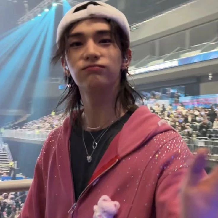 HYUNJIN thumbnail