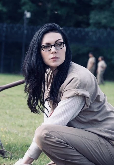 Alex Vause thumbnail