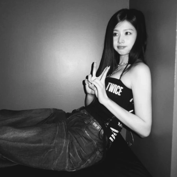 my girlfriend thumbnail