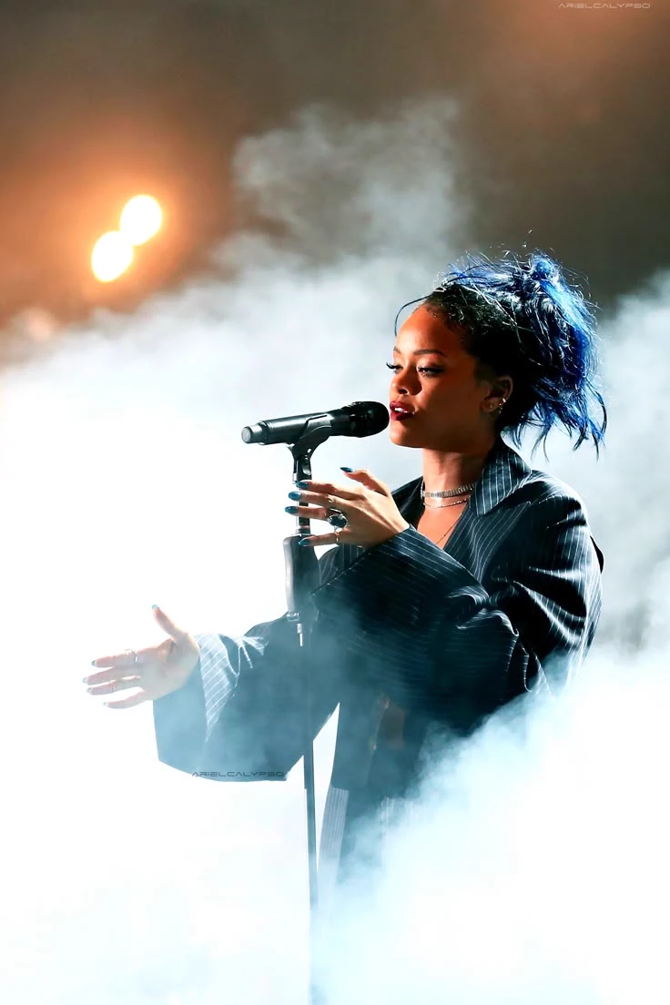 Rihanna  thumbnail