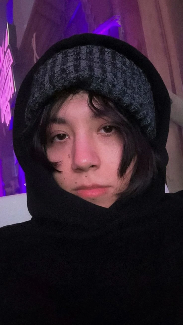 Alexis-Quackity thumbnail
