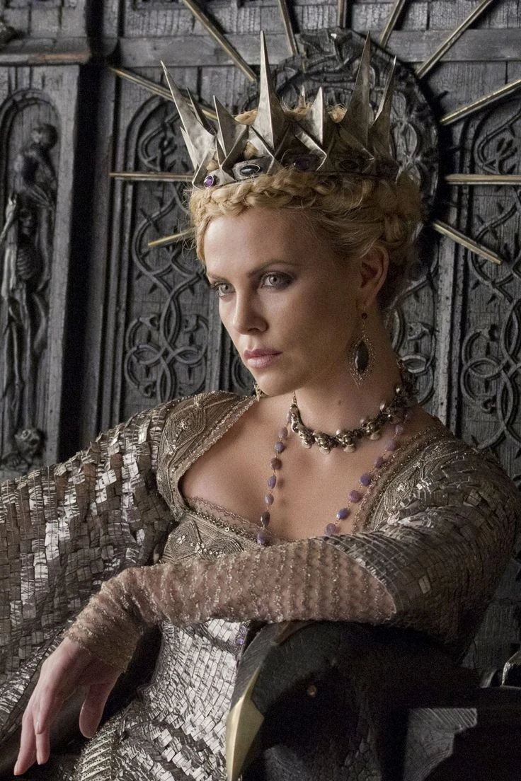Queen Ravenna. thumbnail