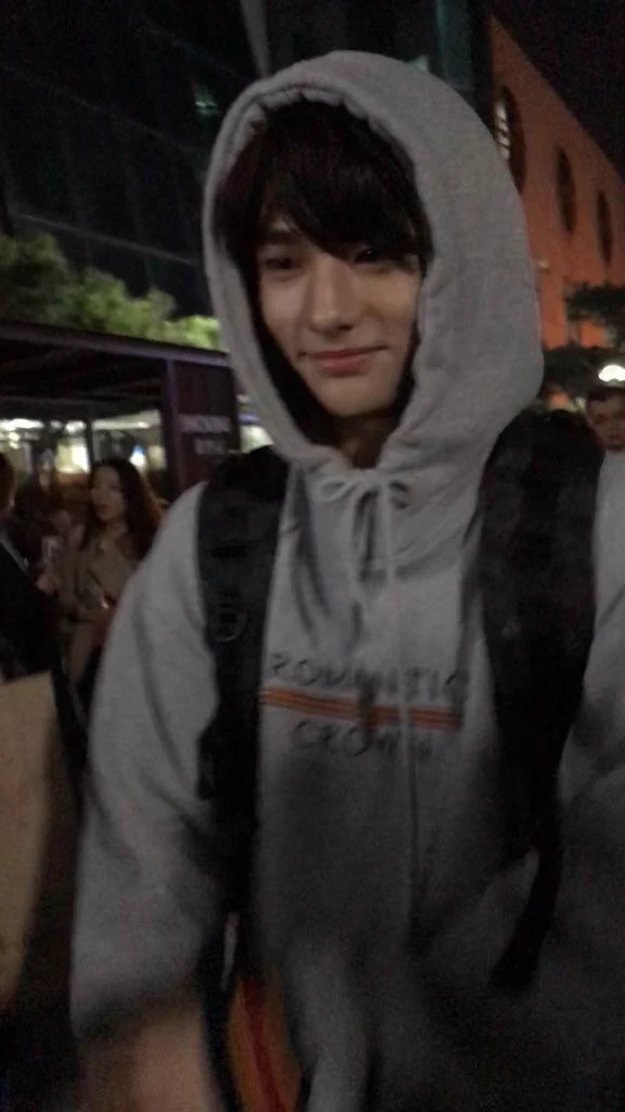 Hyunjin thumbnail