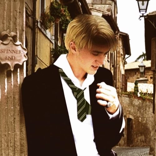 Draco Malfoy thumbnail