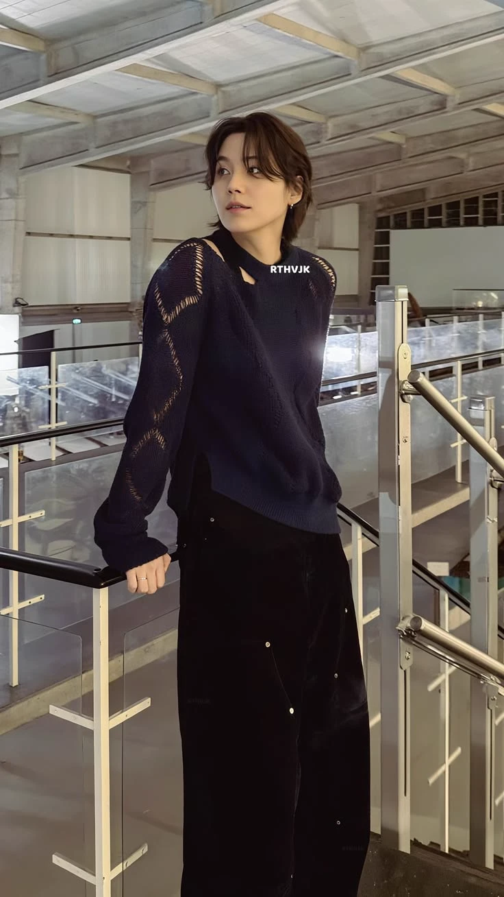 Min Yoongi (2) thumbnail
