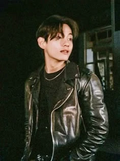 Kim Taehyung thumbnail