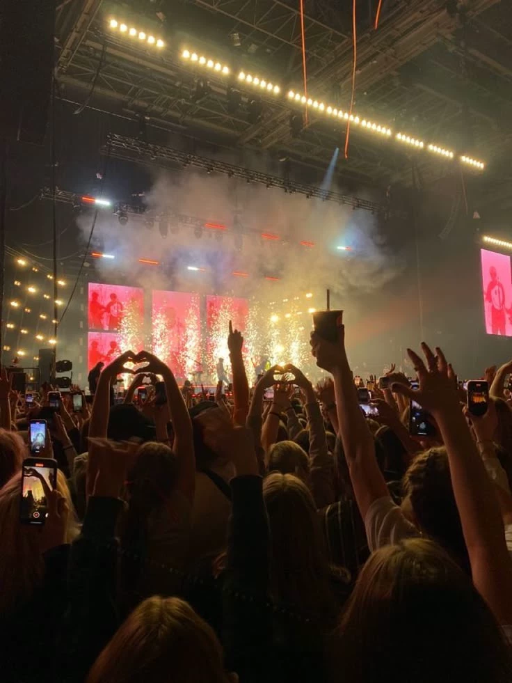 gigantic stage thumbnail