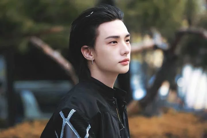hyunjin thumbnail