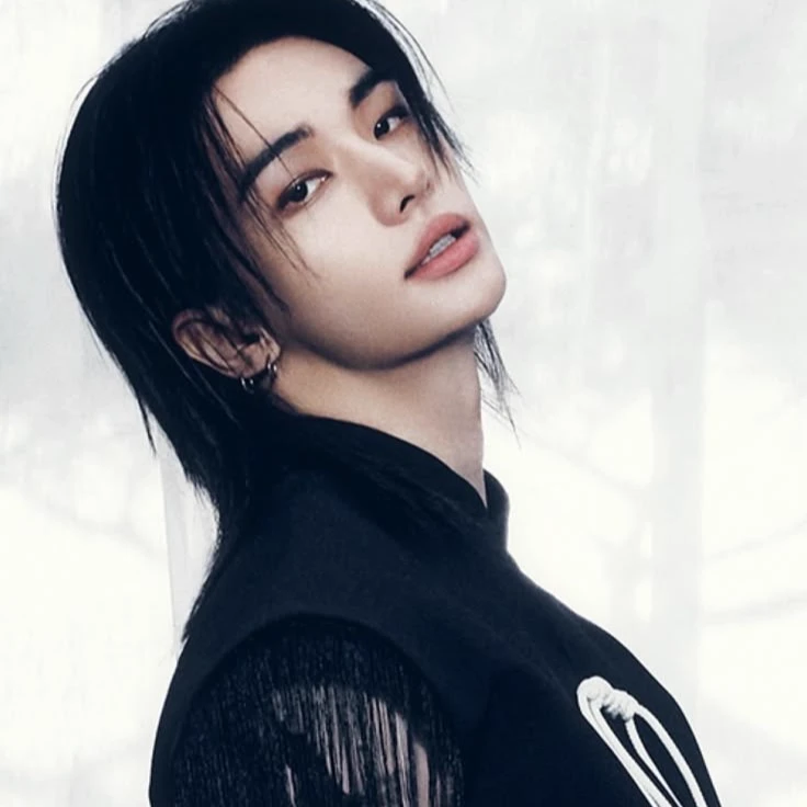 Hyunjin thumbnail