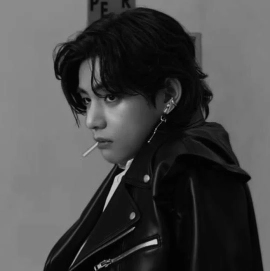 Kim taehyunig thumbnail