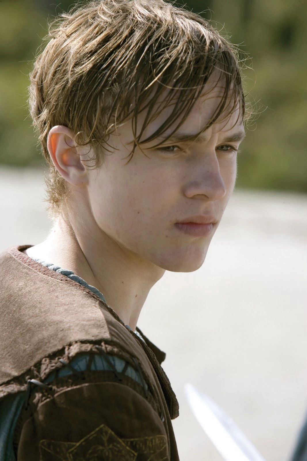 Peter Pevensie thumbnail