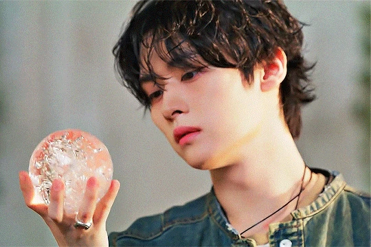 ANSWER —STRAY KIDS! thumbnail