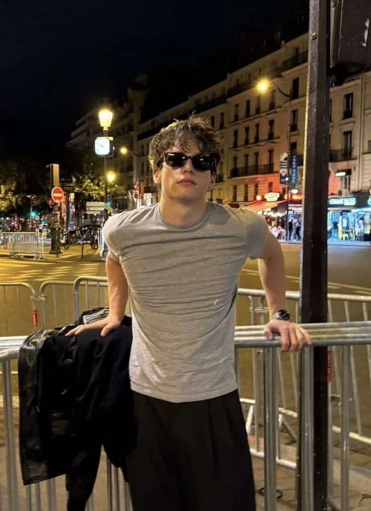 Ian thumbnail