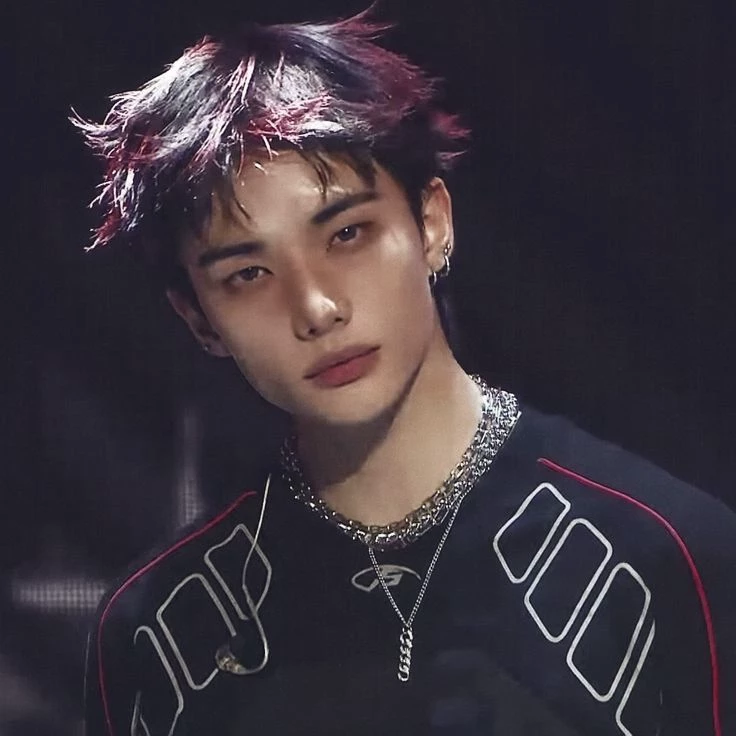 hyunjin thumbnail