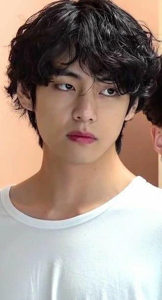 kim taehyung thumbnail