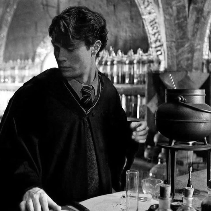 Tom Riddle thumbnail