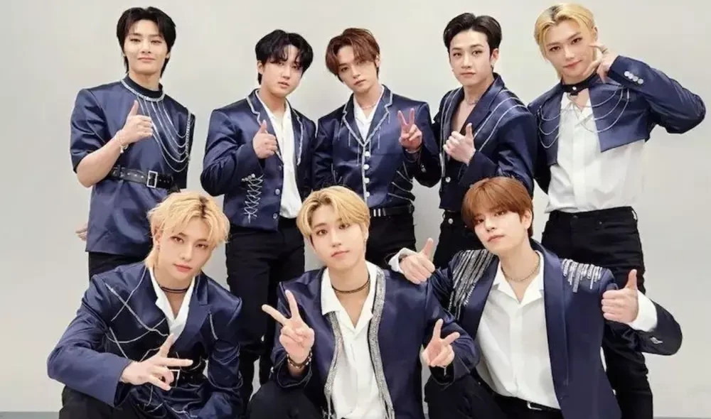 Stray Kids fan group thumbnail