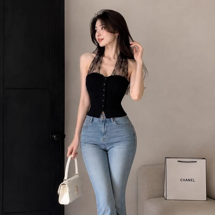 María thumbnail
