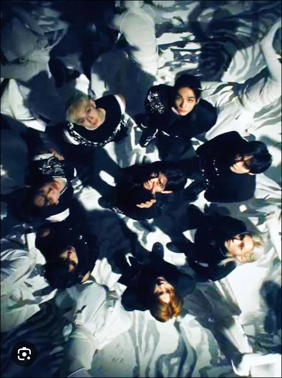 stray kids thumbnail