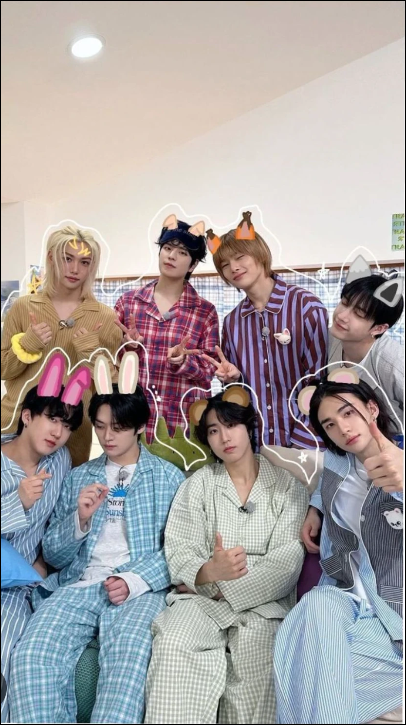 stray kids thumbnail