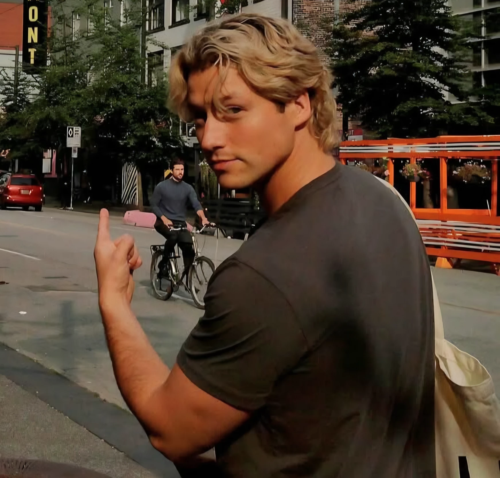 Dean Di'Laurentis thumbnail