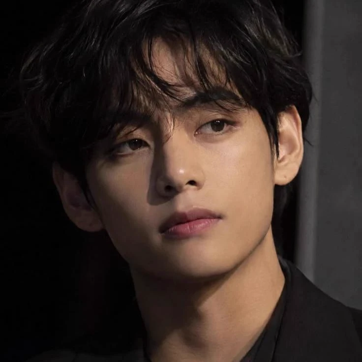 Kim Taehyung thumbnail