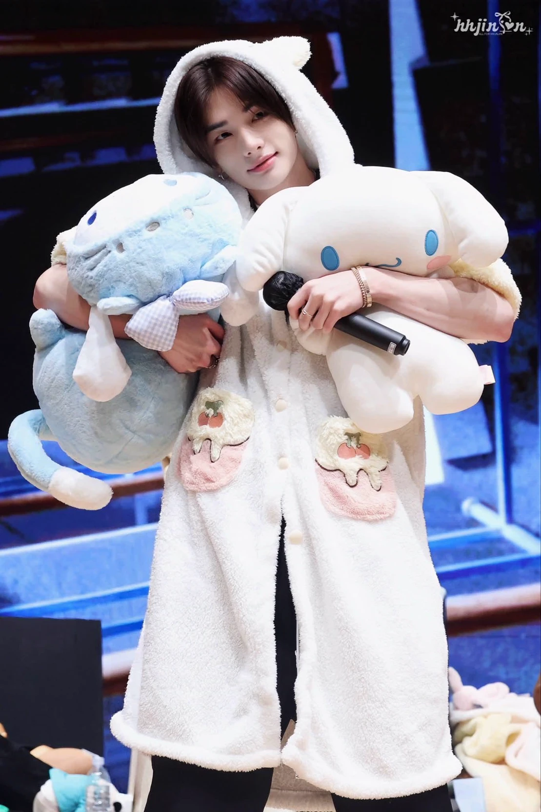 hyunjin thumbnail
