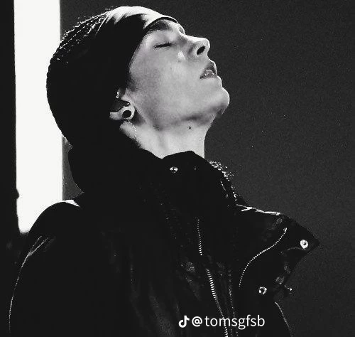 Tom Kaulitz thumbnail