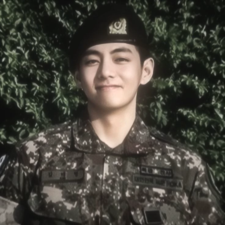 Kim Taehyung thumbnail