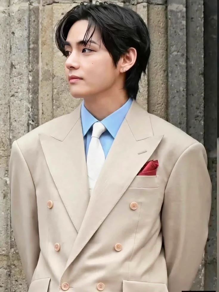 Kim Taehyung thumbnail