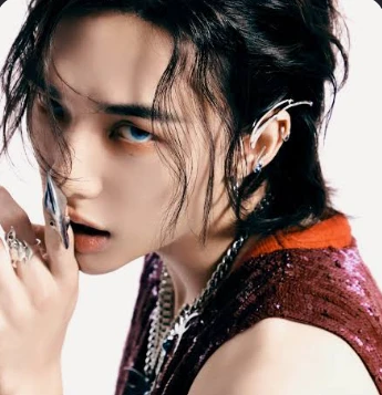 HYUNJIN thumbnail