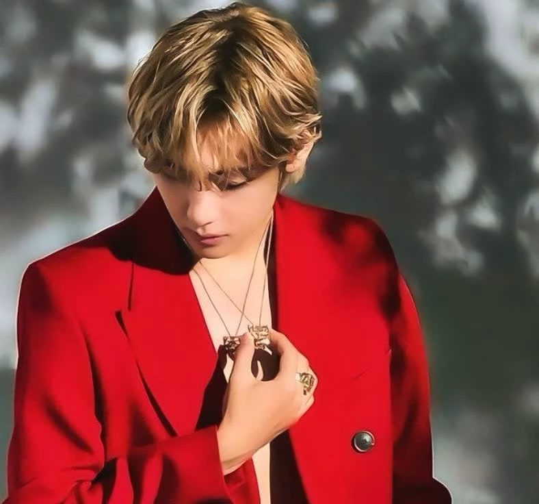 Kim Taehyung thumbnail