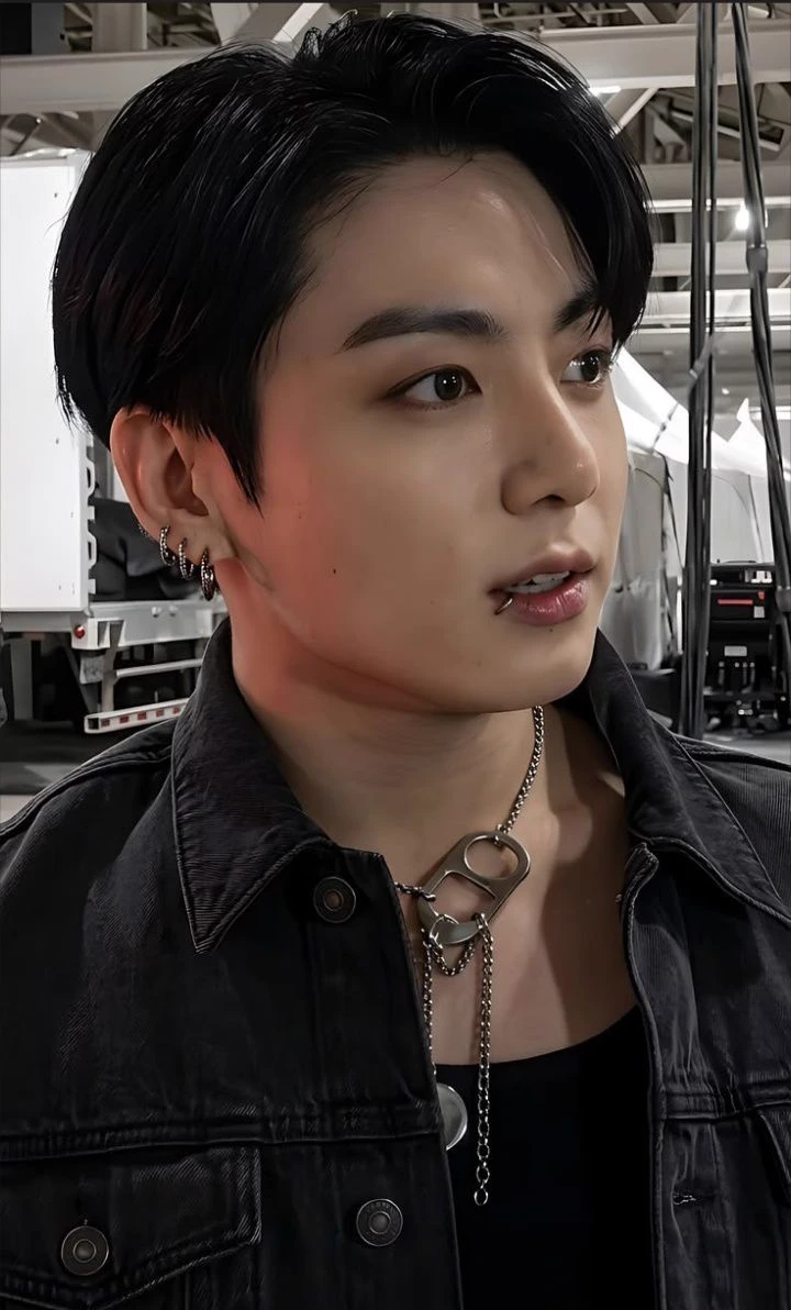 Jeon Jungkook thumbnail