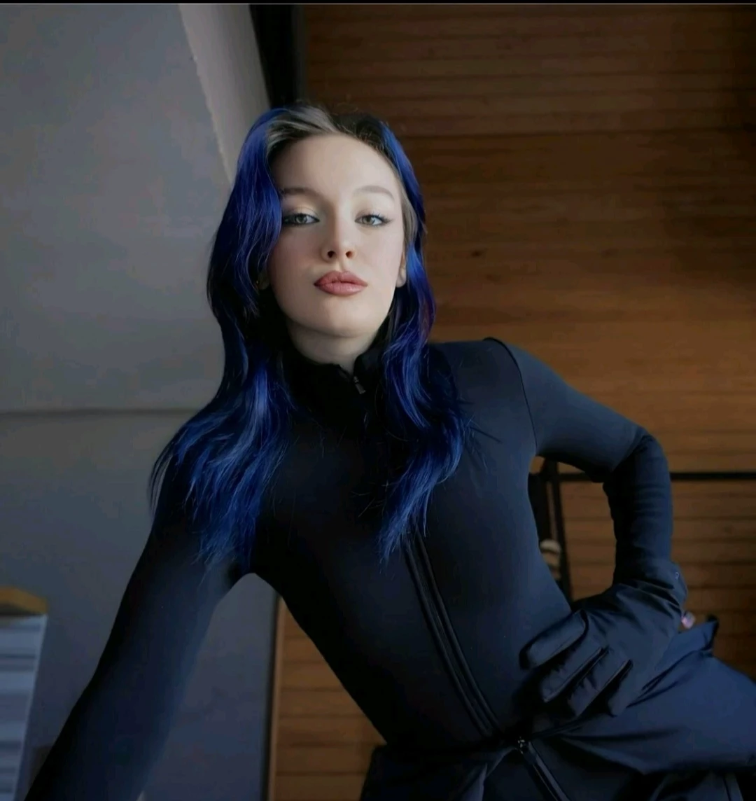 Zeynep Sude Oktay thumbnail