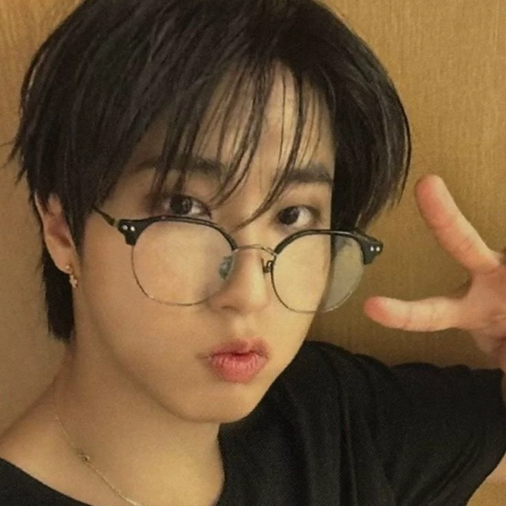han jisung thumbnail