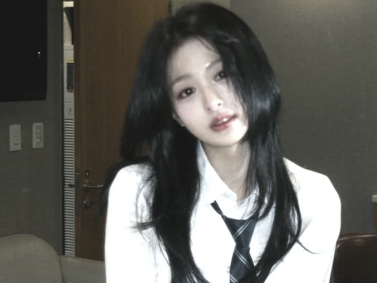 Ahyeon thumbnail