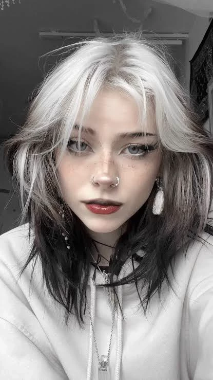 Elara Voss thumbnail